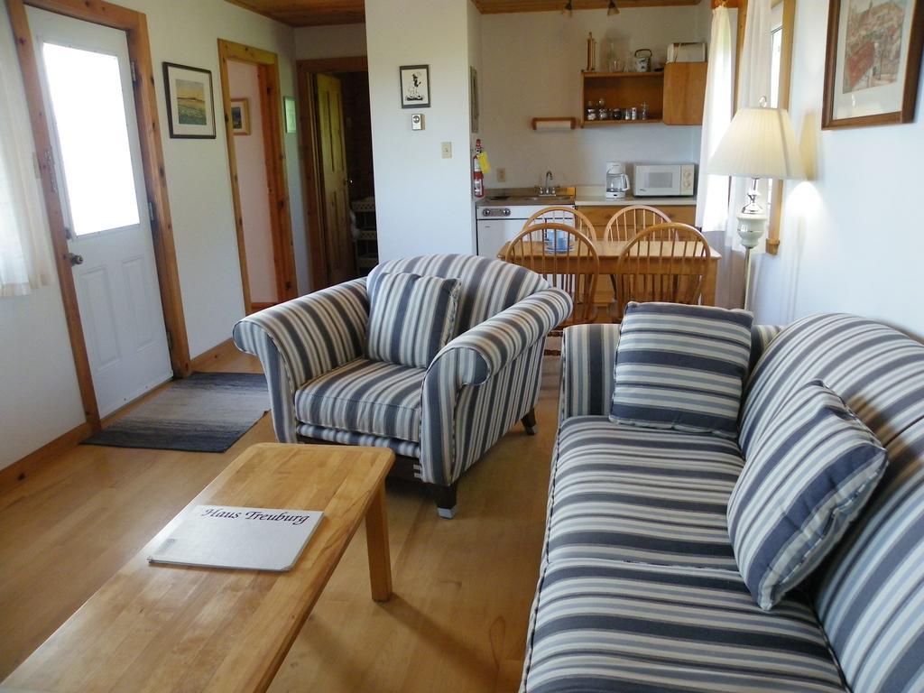 Villa Haus Treuburg à Port Hood Chambre photo